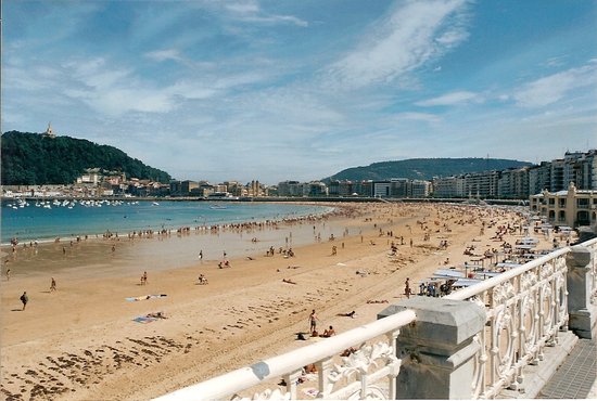 Playa De La Concha At Free Tour San Sebastian Free Tour San